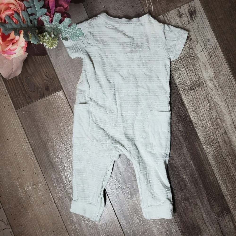 Burt's Bees Baby White Romper Jumpsuit 0 to 3 mos 100% Organic Cotton